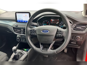 Used Ford Focus 2020 for sale - 76182099: Photo 3