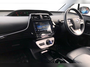 Used Toyota Prius 2018 for sale - 78915860: Photo