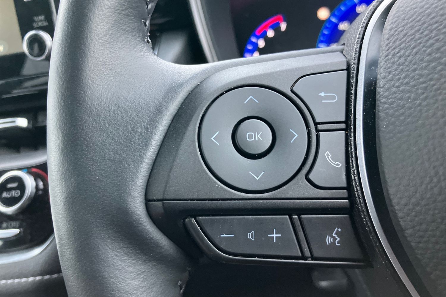 Used Suzuki Swace 2022 for sale - 76264101: Photo 12