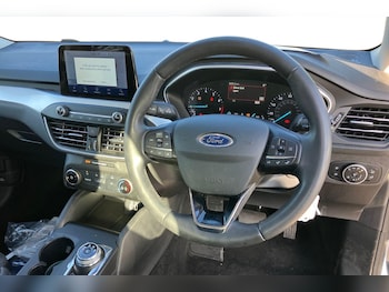 Used Ford Focus 2021 for sale - 76030530: Photo 3