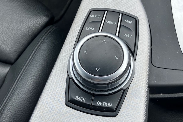 Used BMW 3 Series 2018 for sale - 74639905: Photo 12