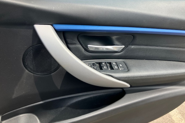 Used BMW 3 Series 2018 for sale - 74639905: Photo 19