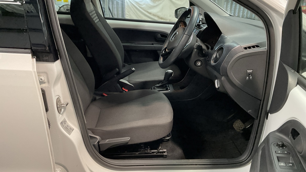 Used Volkswagen up! 2021 for sale - 76541077: Photo 3