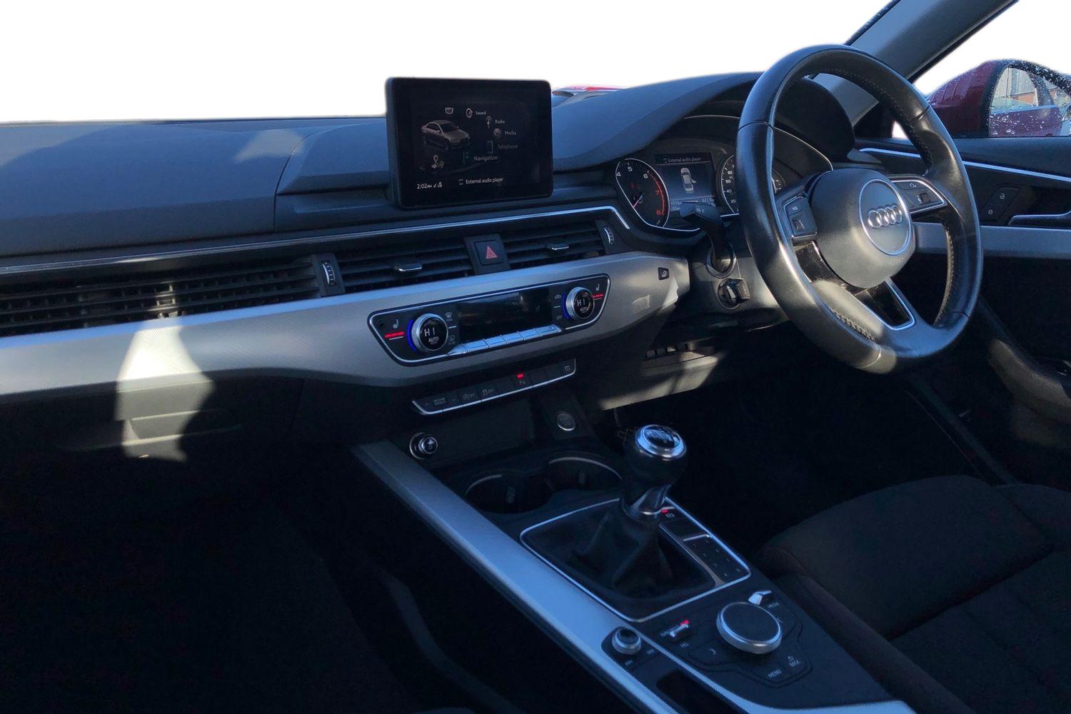 Used Audi A4 2017 for sale - 76435867: Photo 4