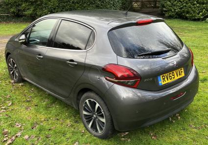 Used Peugeot 208 2019 for sale - 77450998: Photo 2