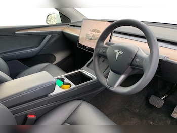 Used Tesla Model Y 2023 for sale - 76909520: Photo