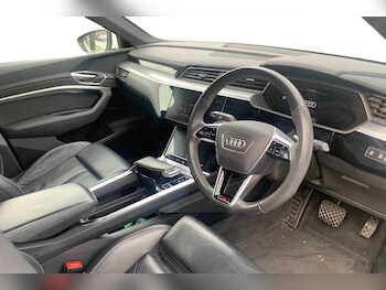 Used Audi e-tron 2020 for sale - 76406061: Photo