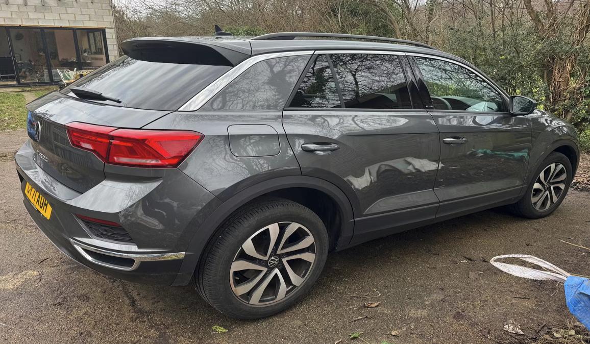 Used Volkswagen T-Roc 2021 for sale - 77415172: Photo 2