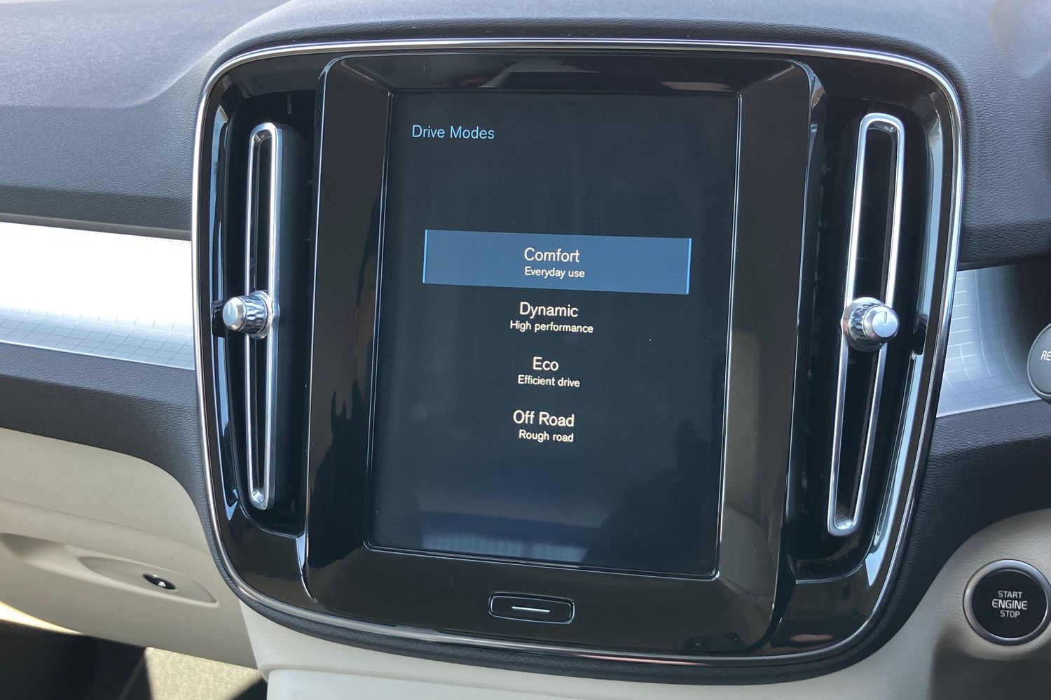 Used Volvo XC40 2020 for sale - 77680063: Photo 12