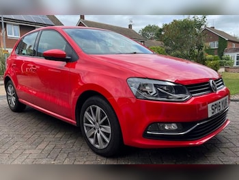 Used Volkswagen Polo 2015 for sale - 78961347: Photo