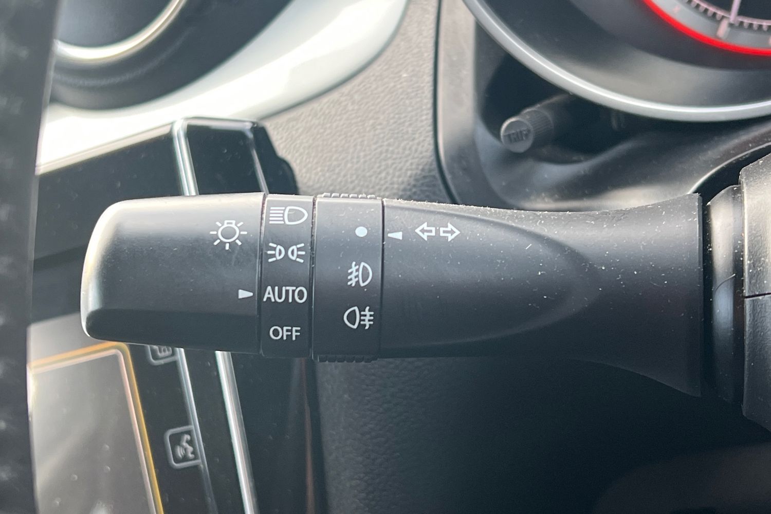 Used Suzuki Swift 2018 for sale - 77502205: Photo 13