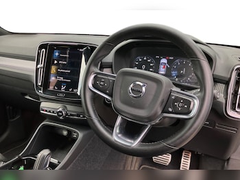 Used Volvo XC40 2022 for sale - 78599330: Photo