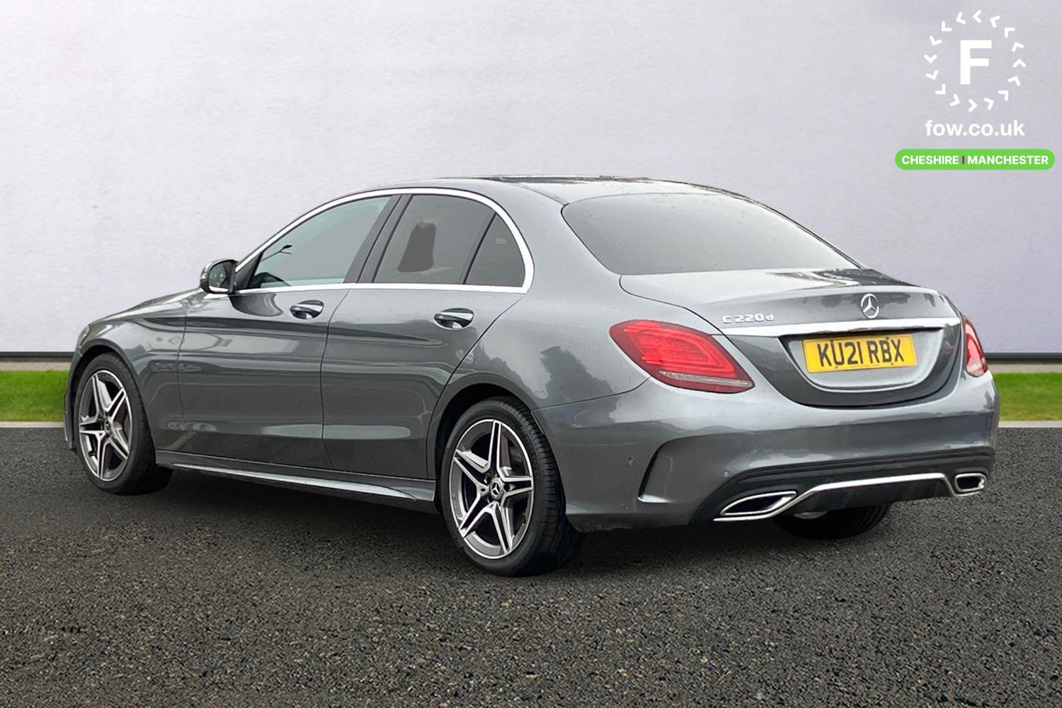 Used Mercedes-Benz C Class 2021 for sale - 76637088: Photo 2