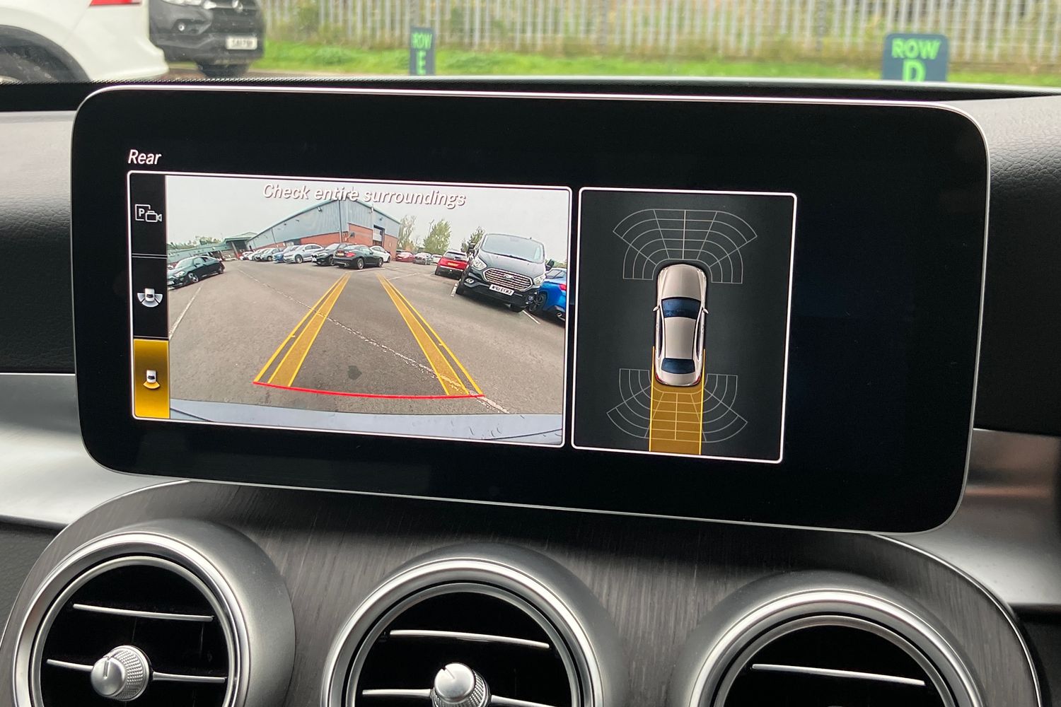 Used Mercedes-Benz C Class 2021 for sale - 76637088: Photo 8