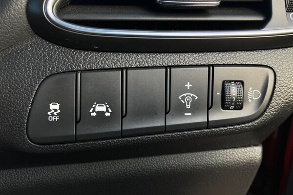 Used Hyundai i30 2017 for sale - 75983470: Photo 16