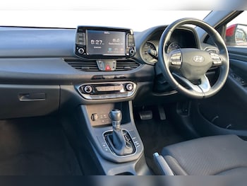 Used Hyundai i30 2017 for sale - 75983470: Photo 4