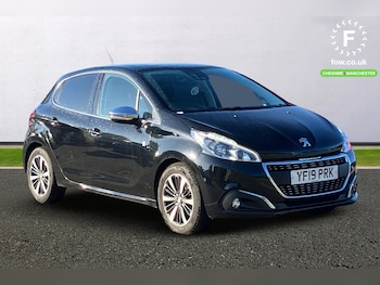 Peugeot - 208