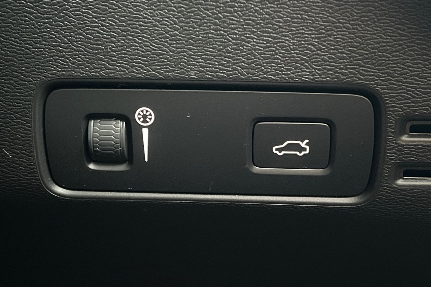 Used Volvo C40 2022 for sale - 77593598: Photo 15