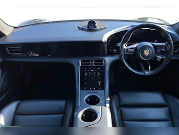 Used Porsche Taycan 2020 for sale - 79394964: Photo