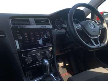 Used Volkswagen Golf 2018 for sale - 74392883: Photo