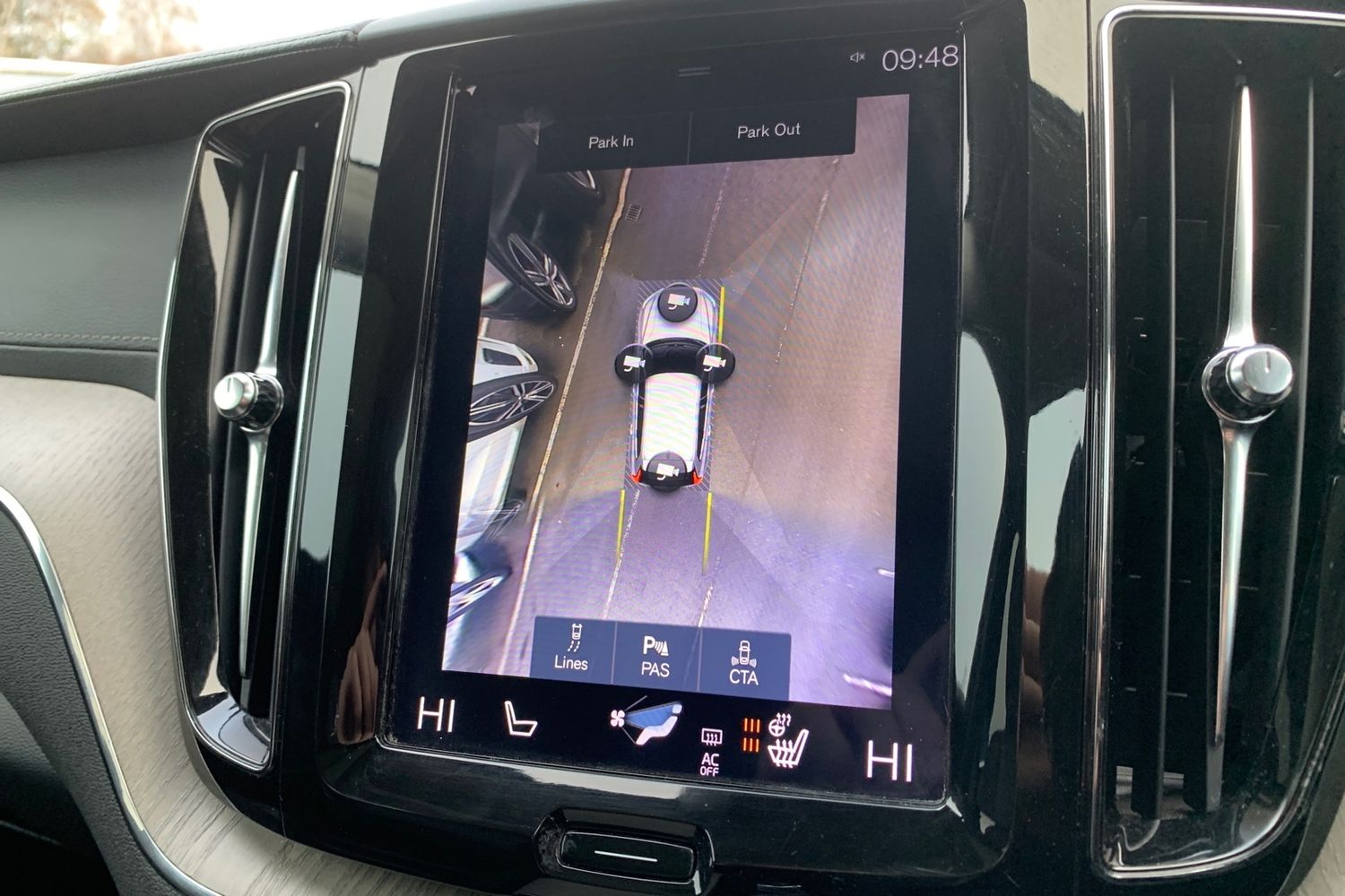 Used Volvo XC60 2019 for sale - 76723729: Photo 9