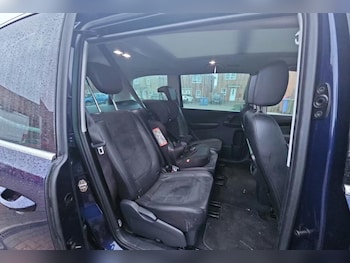 Used Volkswagen Sharan 2019 for sale - 77407515: Photo