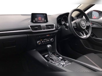 Used Mazda Mazda3 2018 for sale - 76133671: Photo 4