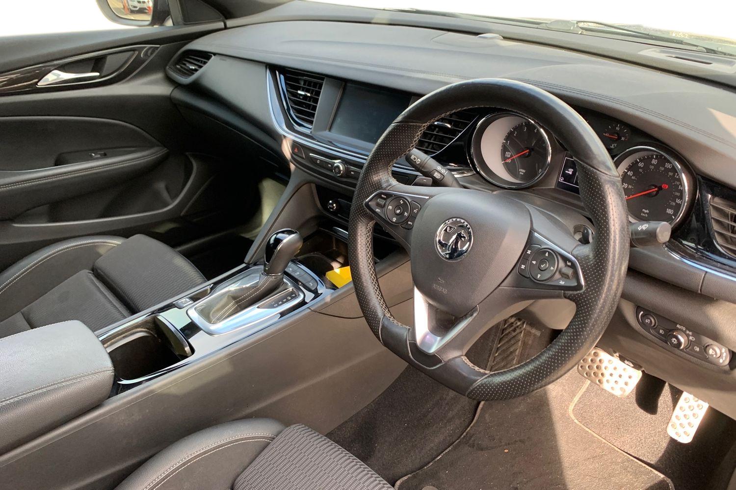 Used Vauxhall Insignia 2019 for sale - 77849309: Photo 3