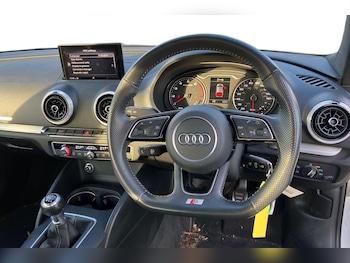 Used Audi A3 2018 for sale - 76961613: Photo