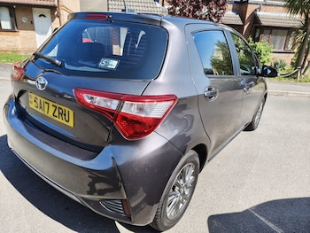 Used Toyota Yaris 2017 for sale - 78789832: Photo