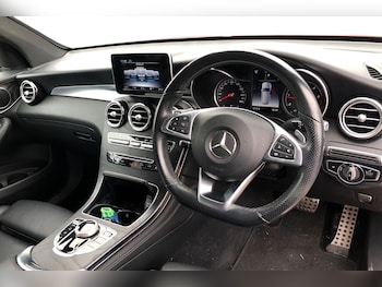 Used Mercedes-Benz GLC 2018 for sale - 76115193: Photo 3