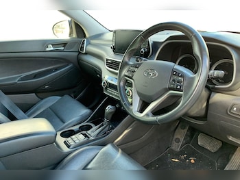 Used Hyundai TUCSON 2018 for sale - 76896274: Photo