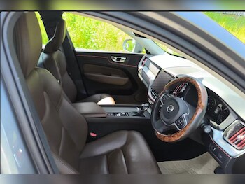 Used Volvo XC60 2019 for sale - 78871621: Photo