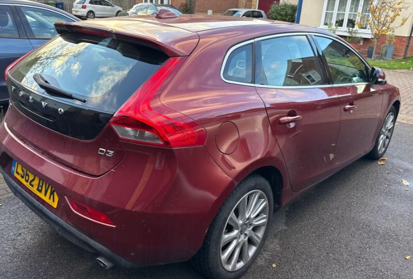 Used Volvo V40 2013 for sale - 76509160: Photo 1