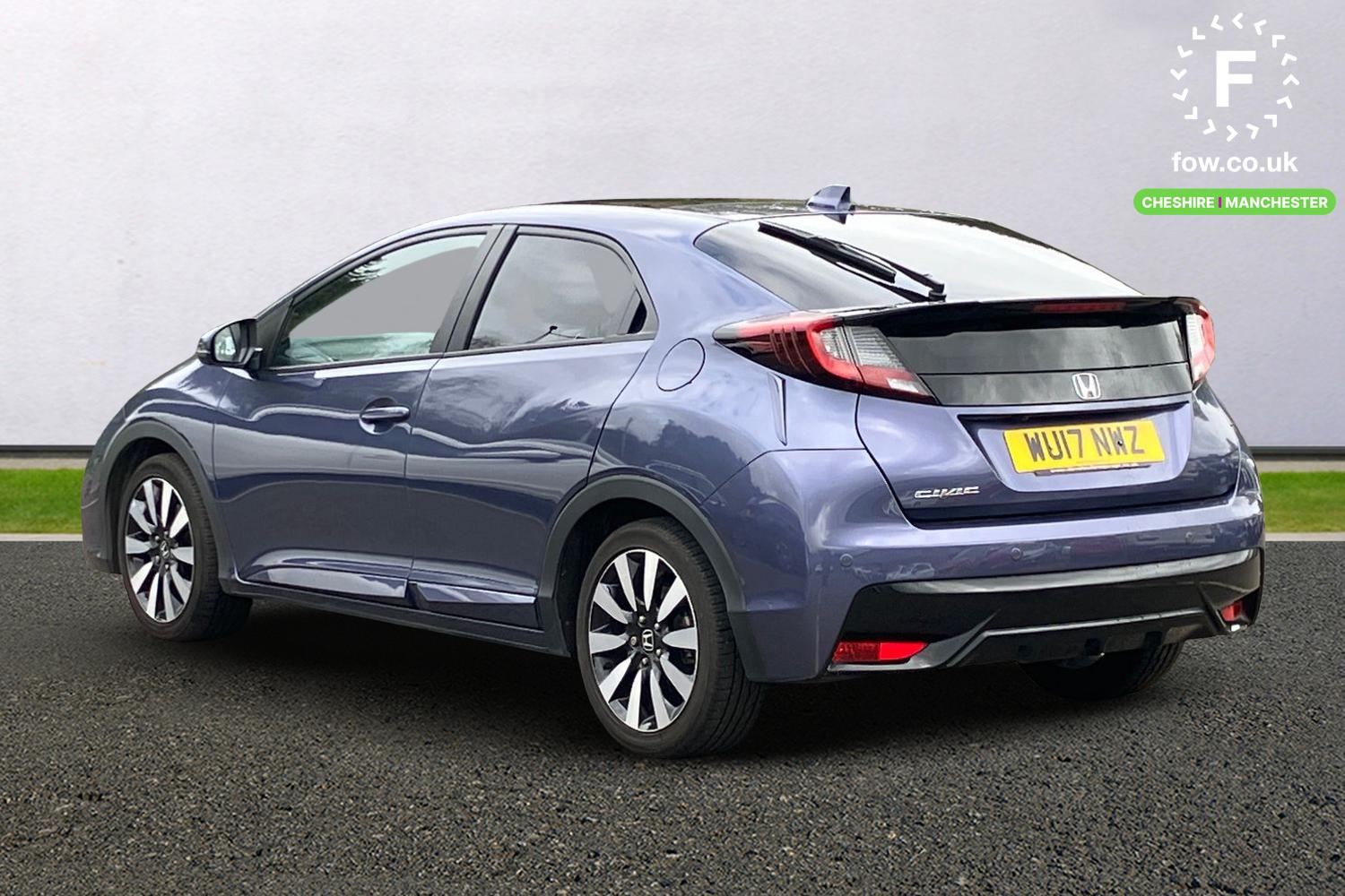 Used Honda Civic 2017 for sale - 76119836: Photo 2
