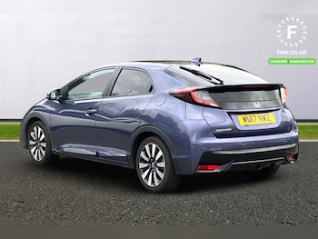 Used Honda Civic 2017 for sale - 76119836: Photo 2
