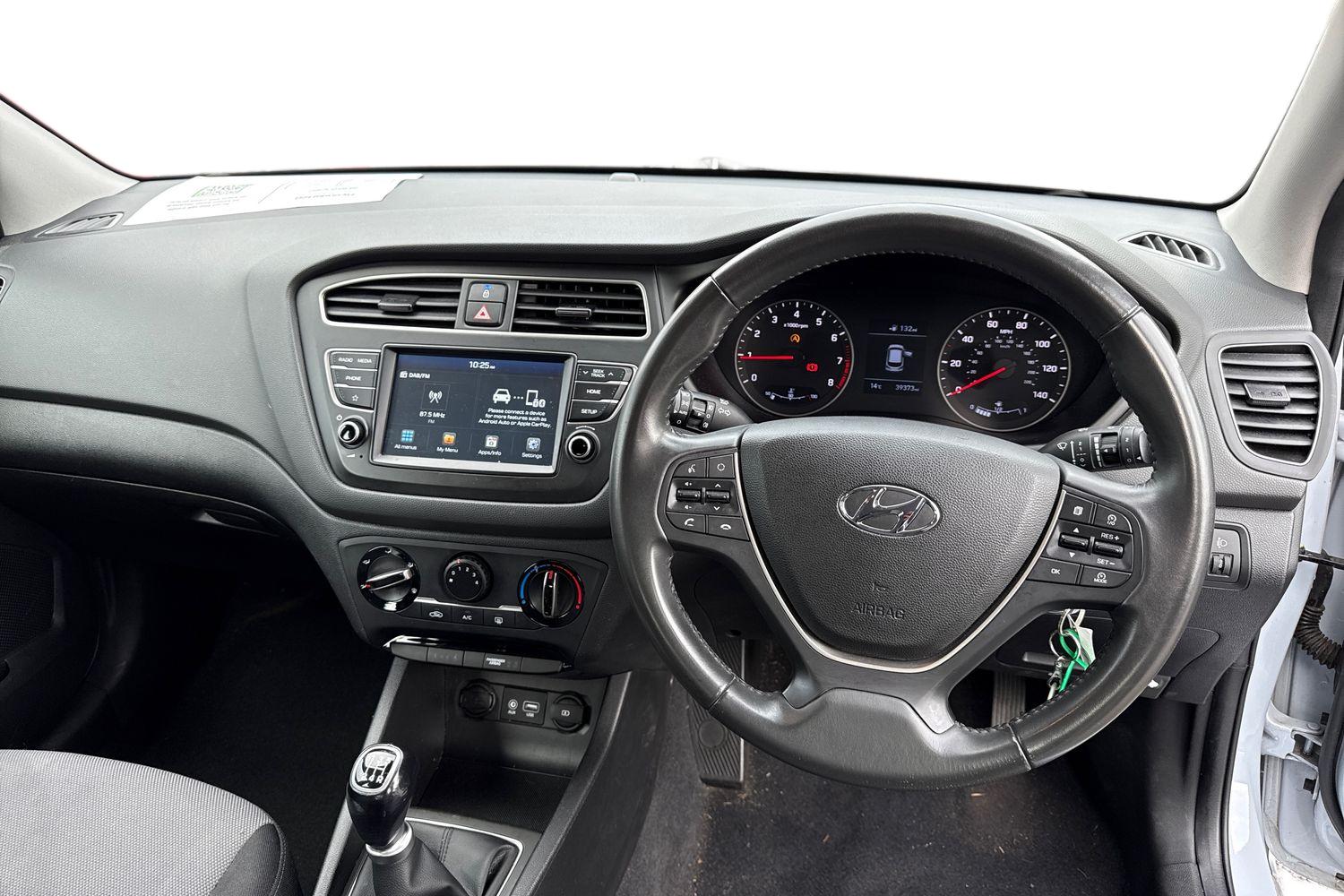 Used Hyundai i20 2019 for sale - 76460994: Photo 3