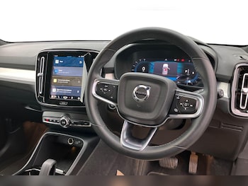 Used Volvo XC40 2023 for sale - 75549754: Photo