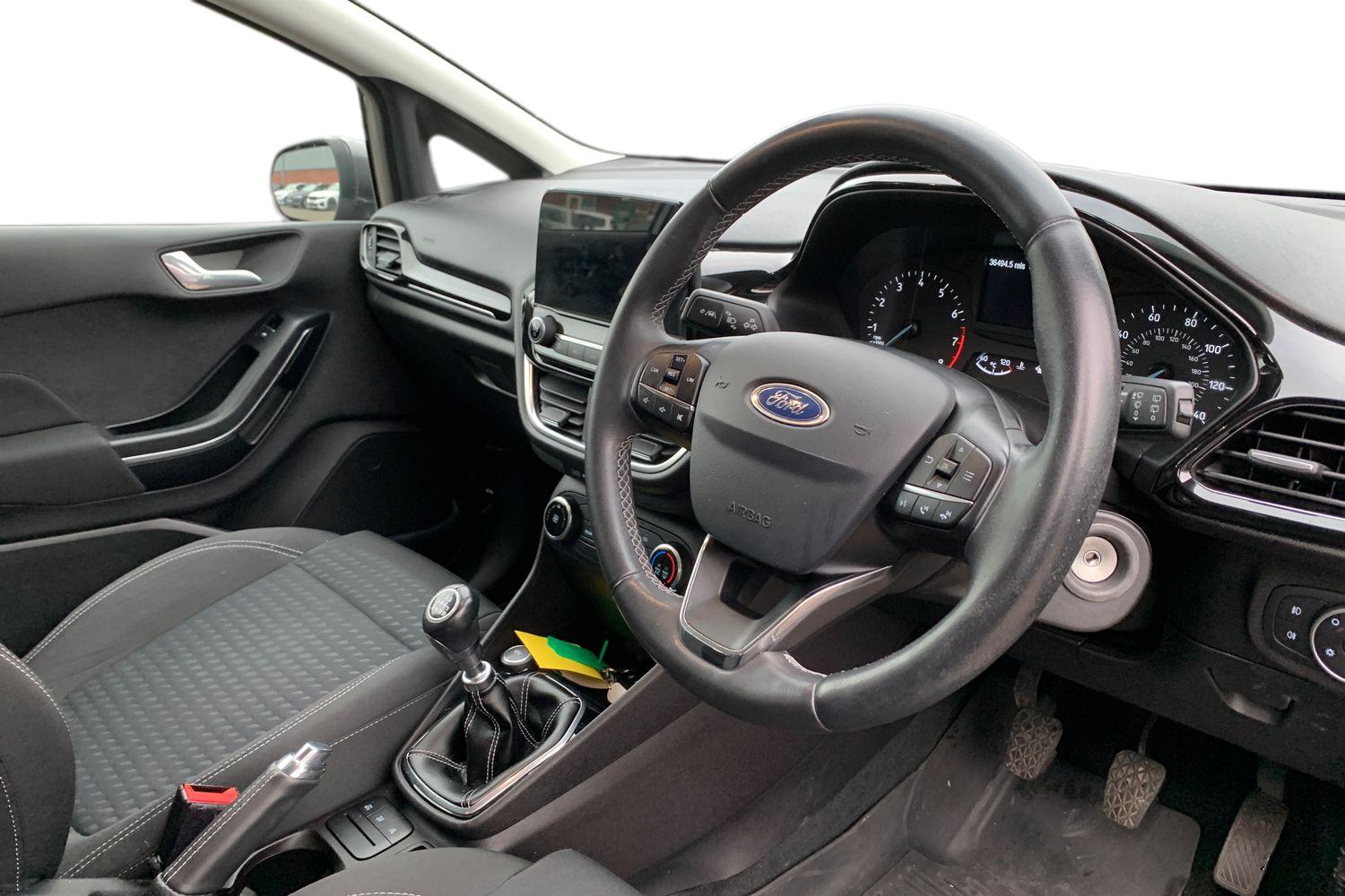 Used Ford Fiesta 2018 for sale - 76604135: Photo 3