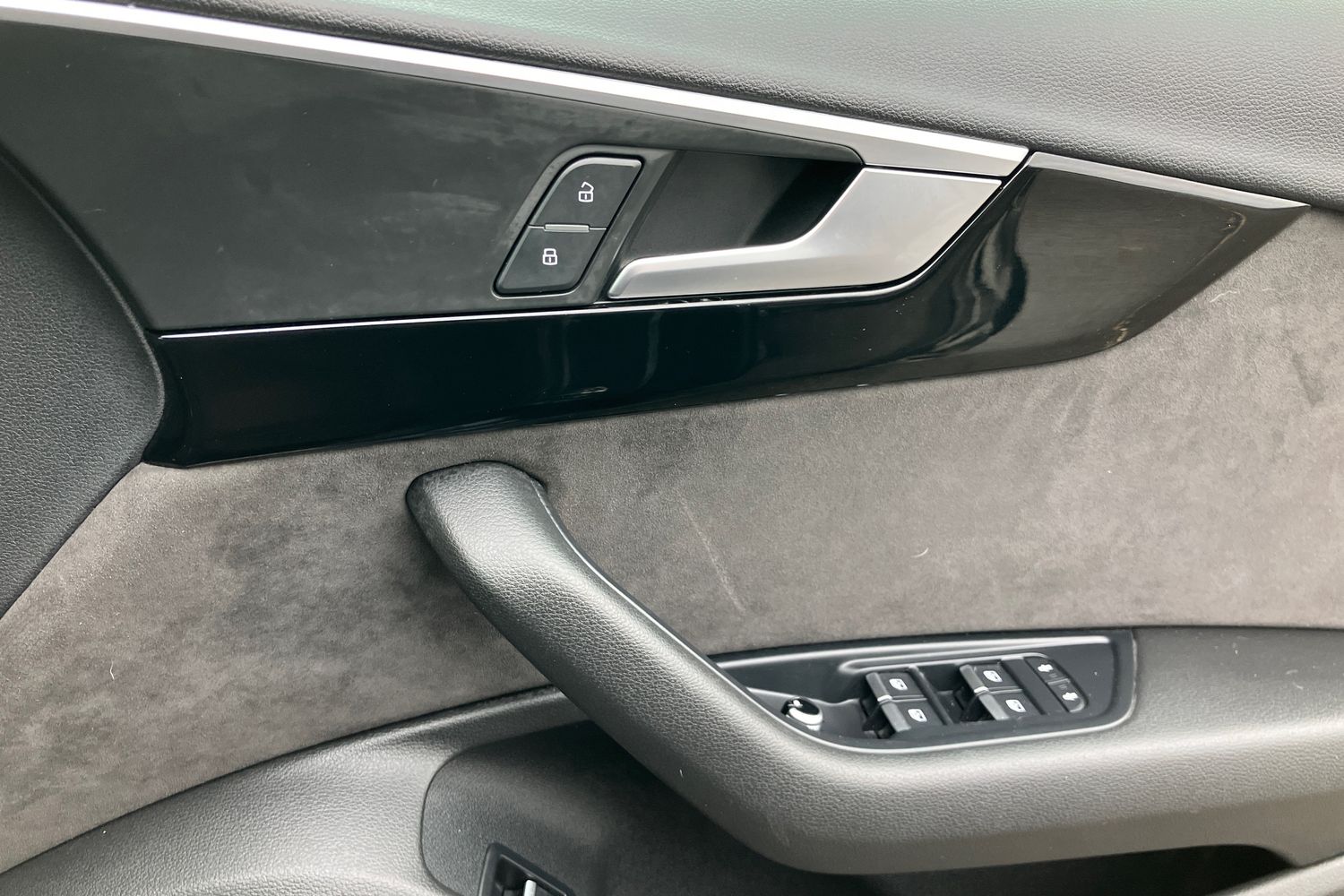 Used Audi A4 2017 for sale - 77514597: Photo 23