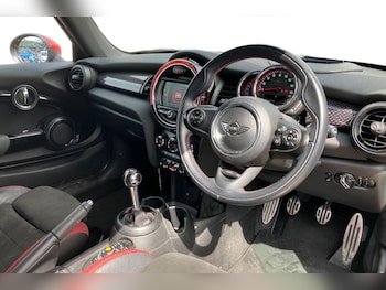 Used MINI Hatch 2018 for sale - 79043351: Photo