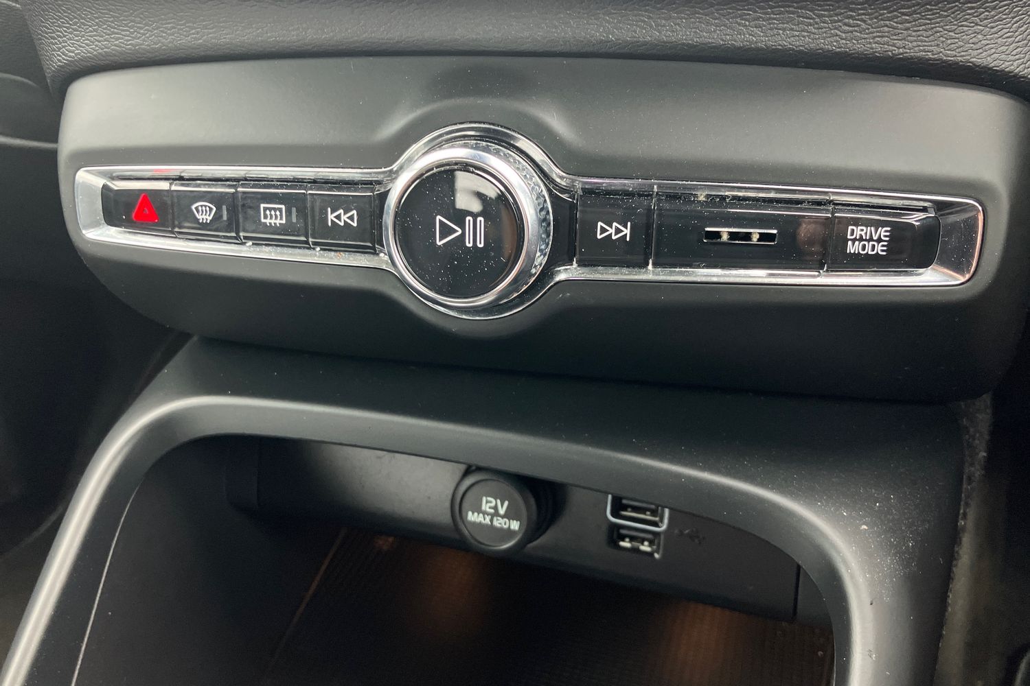 Used Volvo XC40 2019 for sale - 76961498: Photo 8