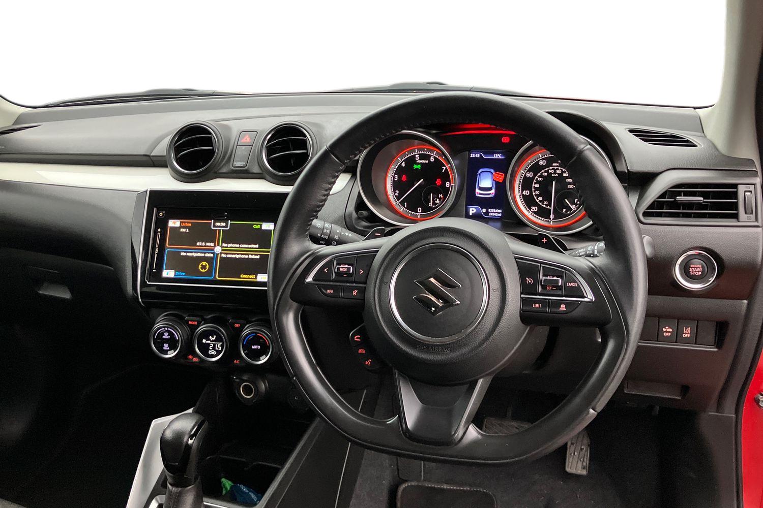 Used Suzuki Swift 2018 for sale - 76553529: Photo 3