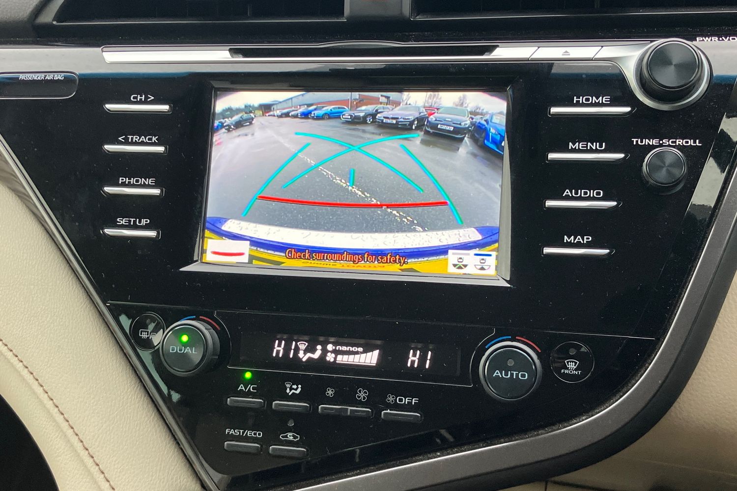 Used Toyota Camry 2020 for sale - 76267977: Photo 11