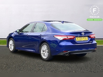 Used Toyota Camry 2020 for sale - 76267977: Photo 2