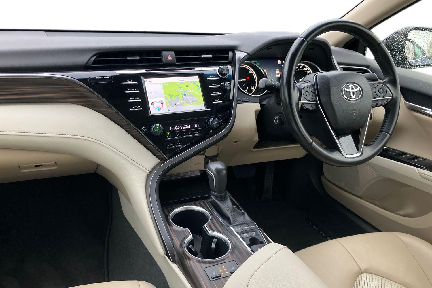 Used Toyota Camry 2020 for sale - 76267977: Photo 4