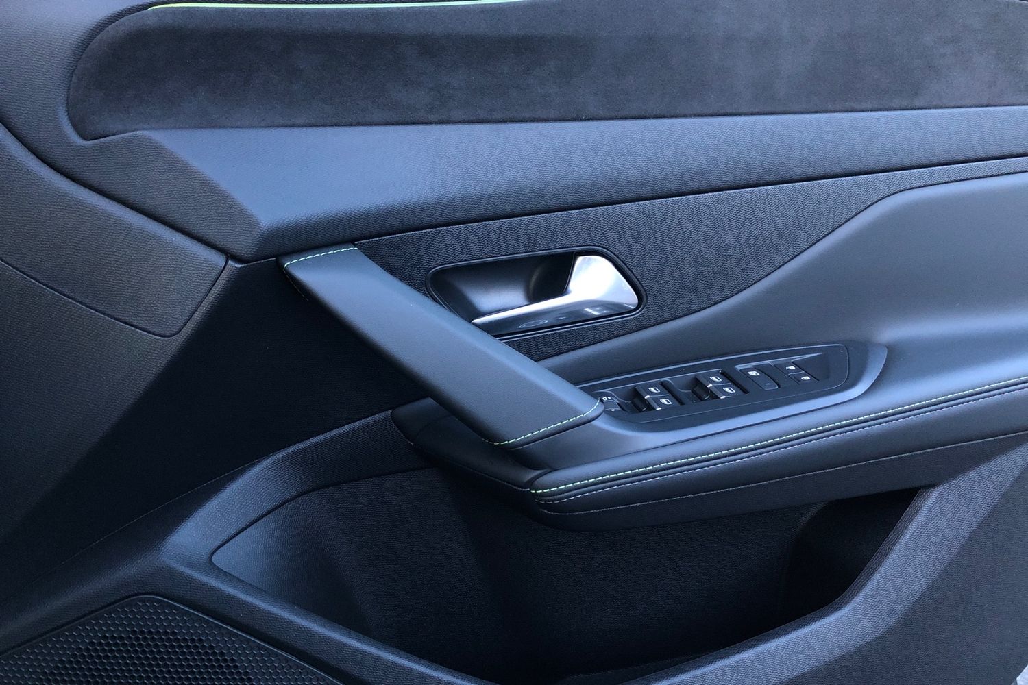 Used Peugeot 408 2023 for sale - 77164623: Photo 16