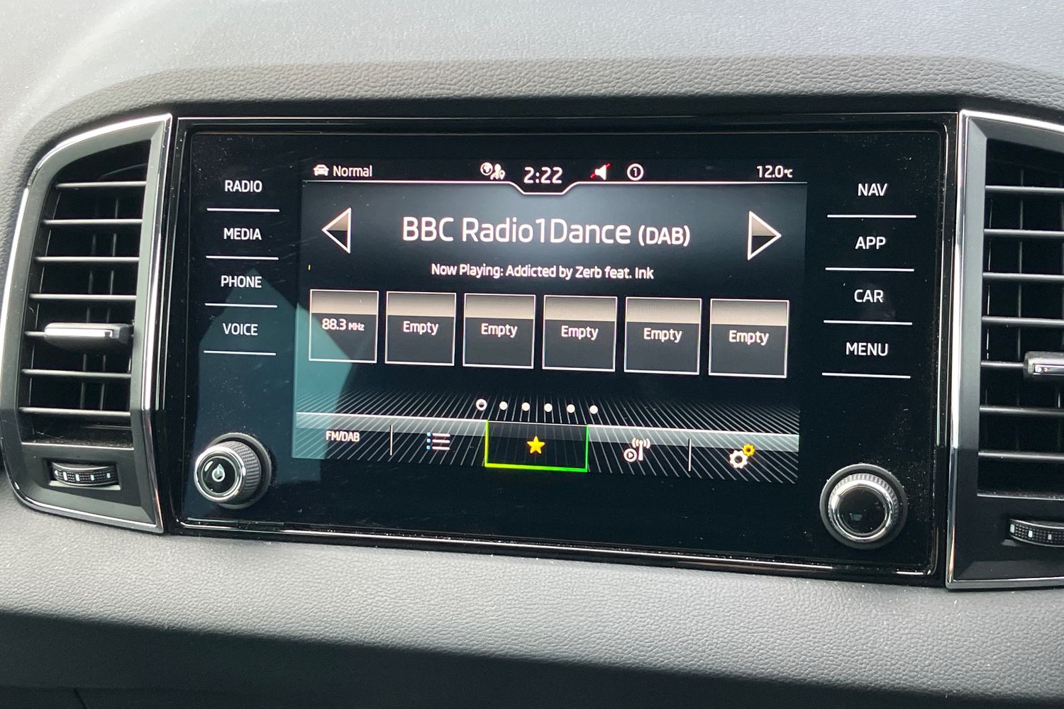 Used Skoda Karoq 2022 for sale - 77527545: Photo 6