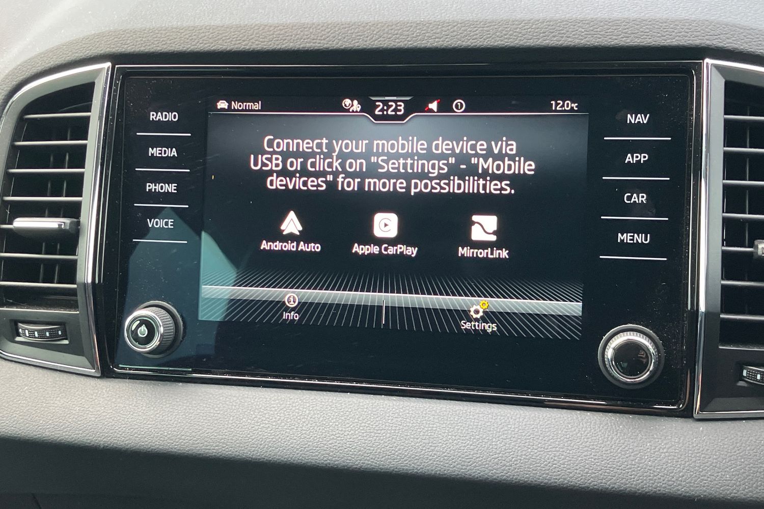 Used Skoda Karoq 2022 for sale - 77527545: Photo 9