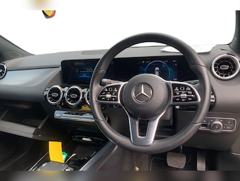 Used Mercedes-Benz GLA 2022 for sale - 78920597: Photo